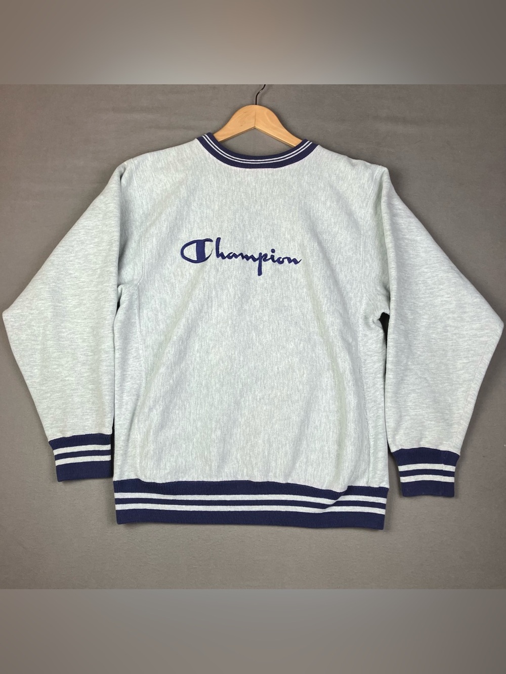Vintage Champion Reverse Weave Crewneck Sweater Size L Spellout Ringer Logo Gray